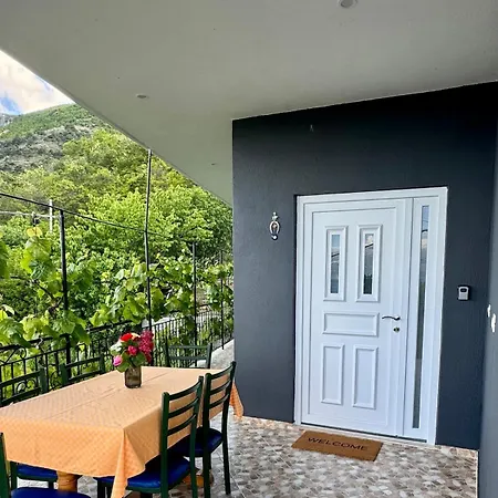 Gjoli View 2br With Stunning Views *