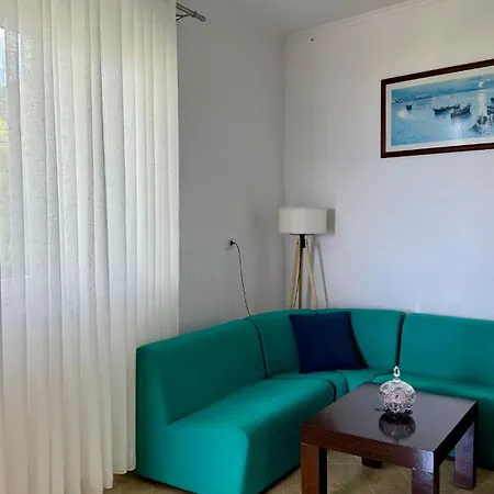 Gjoli View 2br With Stunning Views Polisi i Vogel