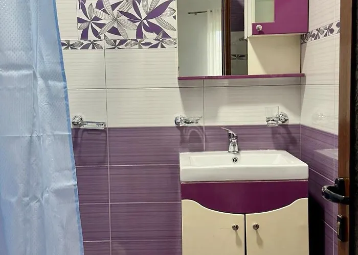 Gjoli View 2br With Stunning Views