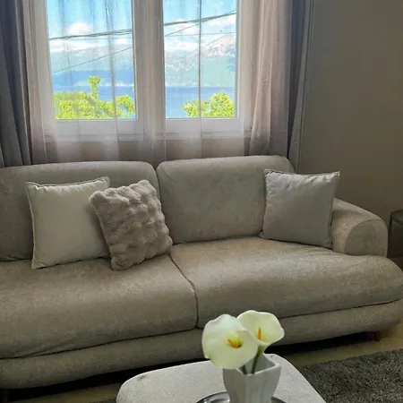 Gjoli View 2br With Stunning Views *