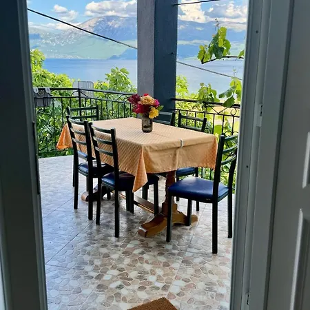 Gjoli View 2br With Stunning Views